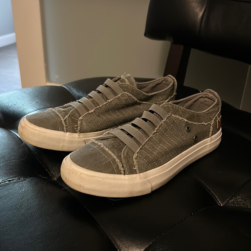 Blowfish slip on shoes